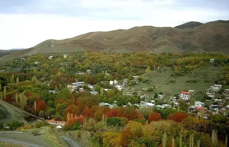 روستای ایستا