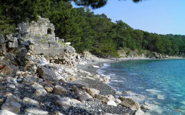 ساحل فاسلیس (Phaselis Beach)