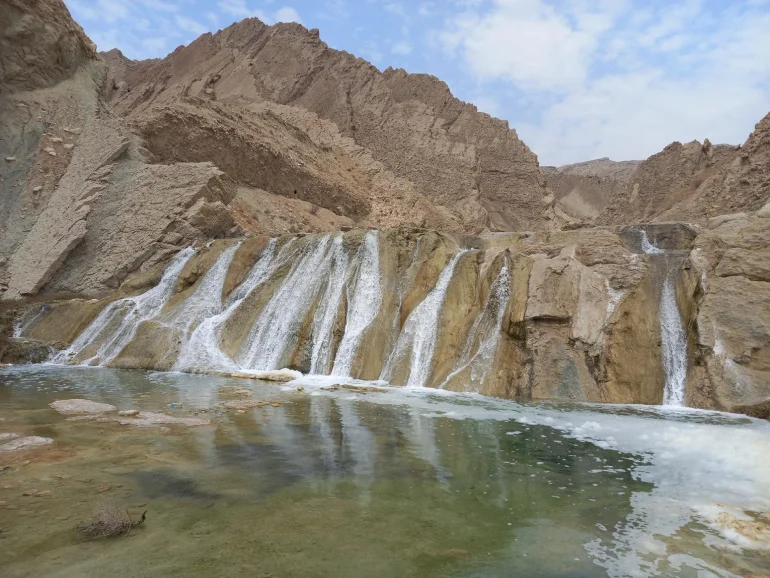 راهنمای سفر به بندر خمیر؛ شهر تالابی هرمزگان 25 آبگرم سیاهکش
