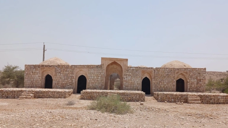 راهنمای سفر به بندر خمیر؛ شهر تالابی هرمزگان 35 کاروانسرای تقیخانی