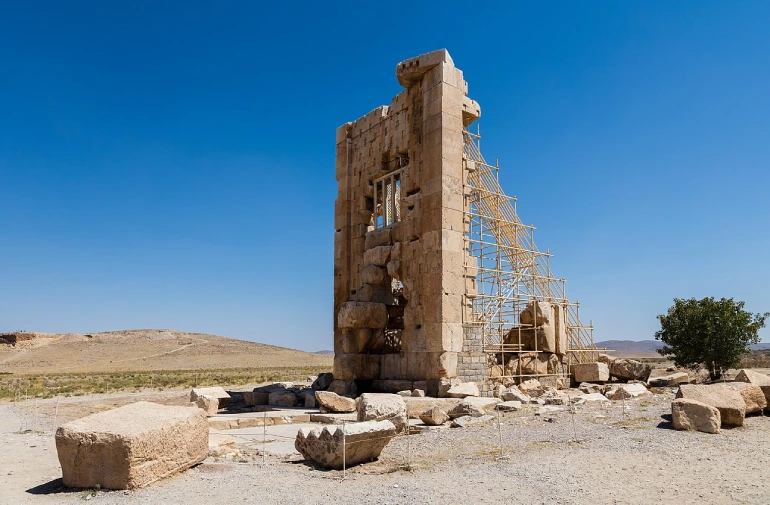 راهنمای سفر به مرودشت؛ میراثدار تاریخ باشکوه ایران 40 جاهای دیدنی مرودشت