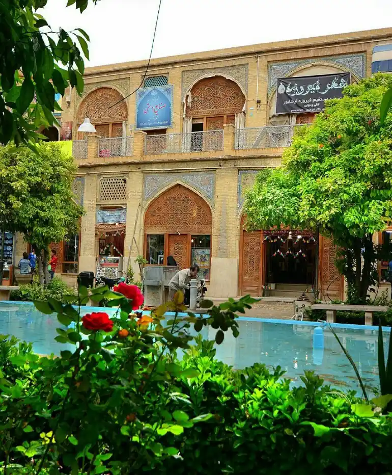 سرای مشیر شیراز؛ حیاطخلوت خیال در دل بازار 15 سرای مشیر