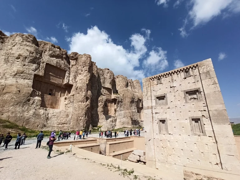 راهنمای سفر به مرودشت؛ میراثدار تاریخ باشکوه ایران 8 آب و هوای مرودشت