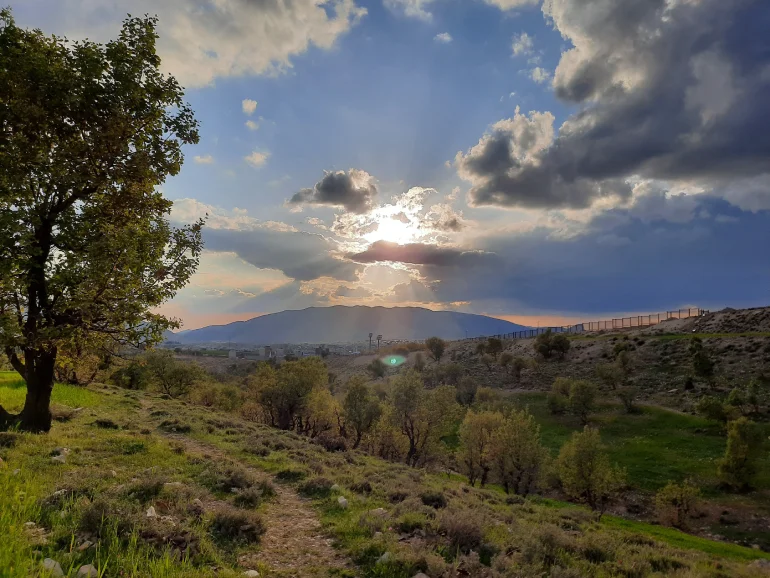 راهنمای سفر به ایلام؛ سومین شهر بزرگ کردنشین ایران 9 بهترین زمان سفر به ایلام