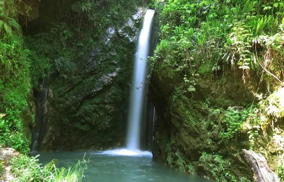 آبشار سنگ درکا