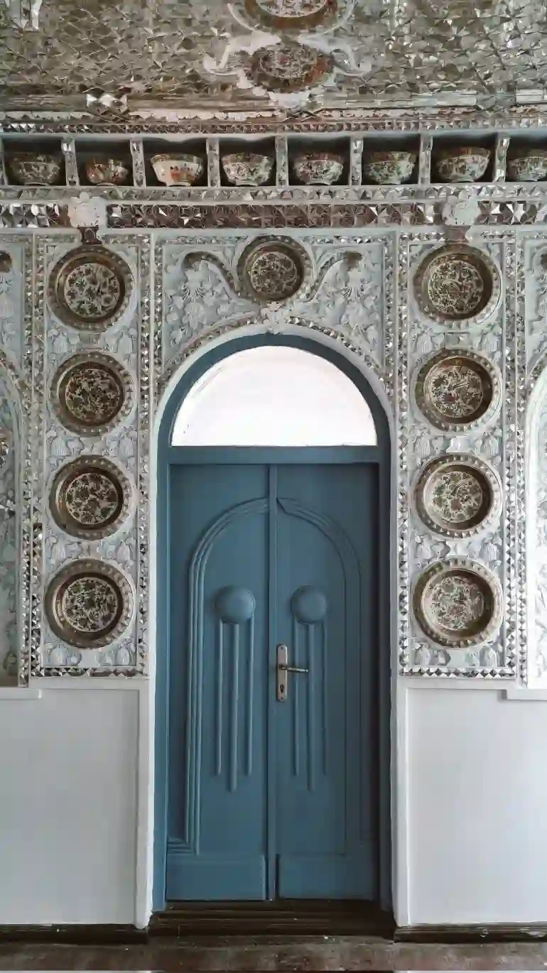 خانه ابریشمی رشت؛ بازماندهای از تاریخ قاجار 21 جاهای دیدنی نزدیک خانه ابریشمی رشت