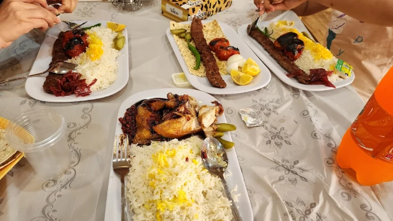 راهنمای سفر به شیرگاه؛ سبزترین شهر تاریخی در مازندران 56 رستورانهای معروف شیرگاه