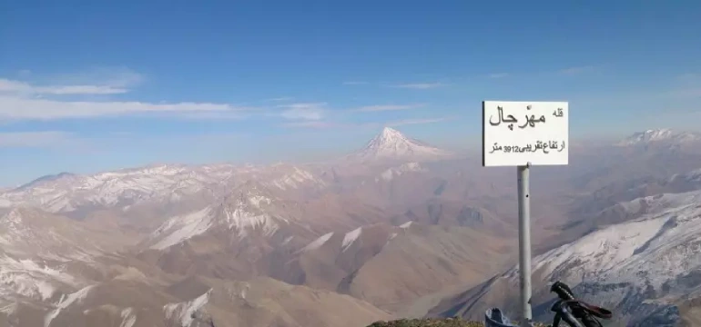 آبشار کلوگان تهران؛ طبیعتی بکر برای فرار از شلوغی تهران 11 قله مهرچال