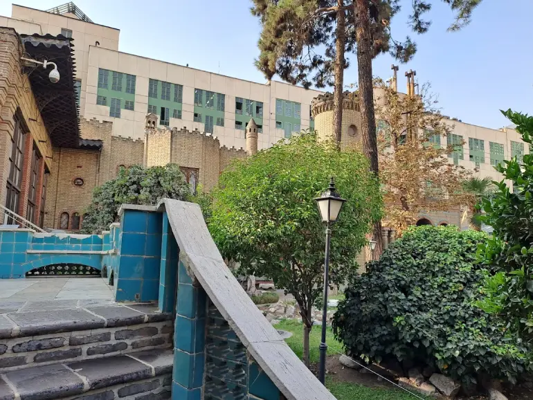 ساعت بازدید از خانه موزه مقدم