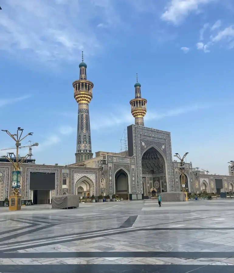 جاهای دیدنی مشهد نزدیک حرم امام رضا؛ کشف گنجینههای پنهان در دل شهر 24 جاهای دیدنی حرم مطهر امام رضا (ع)