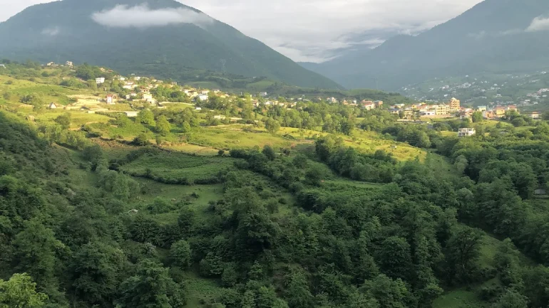 روستای لاویج مازندران؛ مقصدی بکر برای عاشقان آبگرم و طبیعت سبز 1 روستای لاویج Google maps 2
