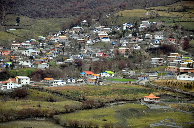 روستای لاویج مازندران؛ مقصدی بکر برای عاشقان آبگرم و طبیعت سبز 2 روستای لاویج کجاست؟