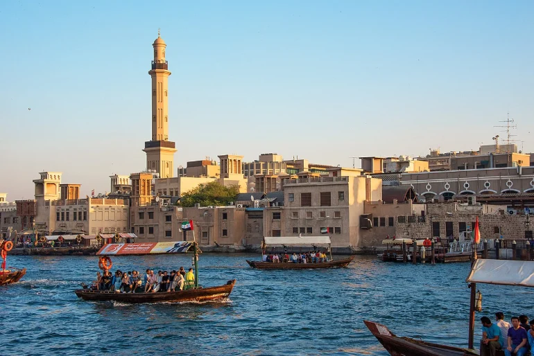 تفریحات رایگان دبی؛ بدون صرف هزینه در یکی از گرانترین شهرهای دنیا تفریح کنید. 9 نهر دبی