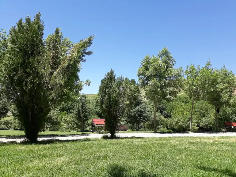 راهنمای سفر به جوانرود کرمانشاه؛ از جاهای دیدنی تا پیشینه تاریخی 24 پارک هلانیه