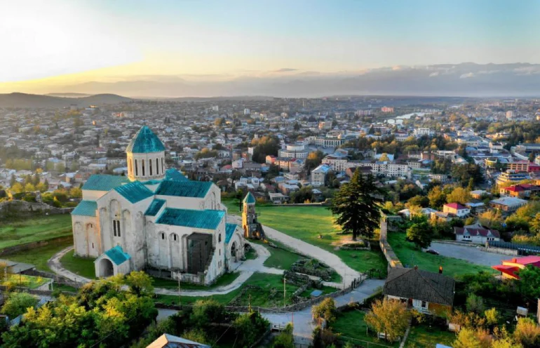 کلیسای جامع بگراتی (Bagrati Cathedral)