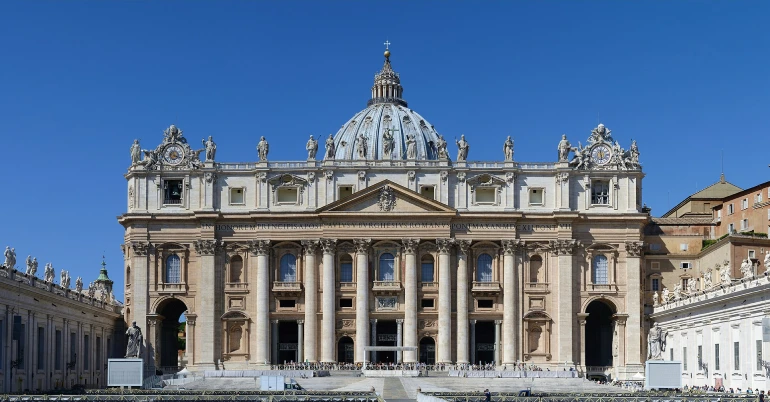 جاهای دیدنی ایتالیا؛ کشوری پر از شگفتیهای هنری 34 کلیسای سنت پیتر (St. Peter's Basilica, Vatican City)