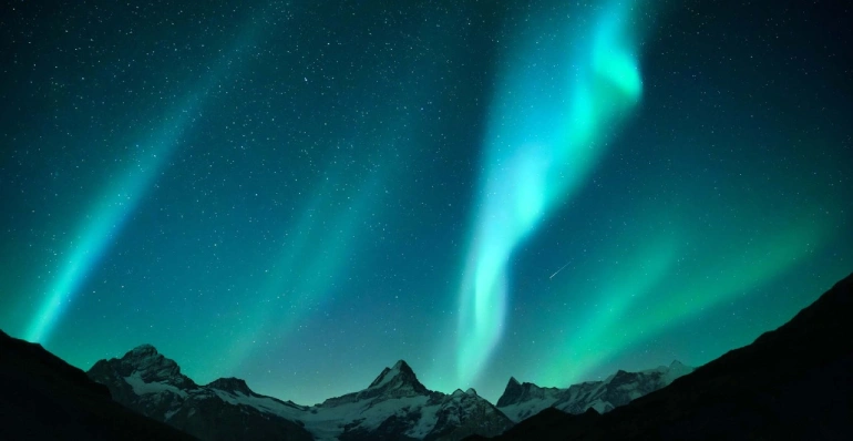 تماشای شفق قطبی در بتلز