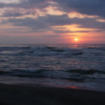 30 تا از محبوب ترین جاهای دیدنی دنیا که باید آنها را بشناسید. 17 دریای خزر؛ بزرگترین دریاچه جهان در ایران