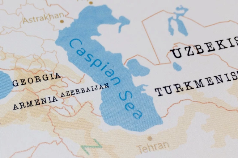 دریای خزر کجاست؟