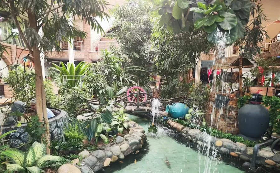 رستوران برکه تبریز