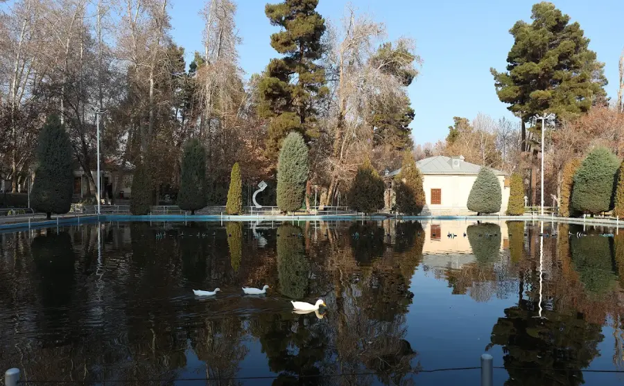 پارک وکیل آباد