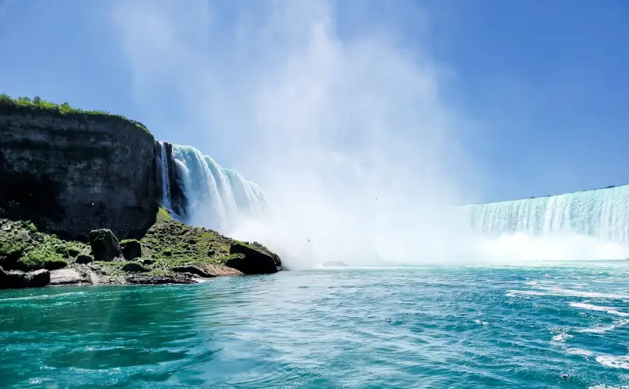 30 تا از محبوب ترین جاهای دیدنی دنیا که باید آنها را بشناسید. 6 آبشار نیاگارا