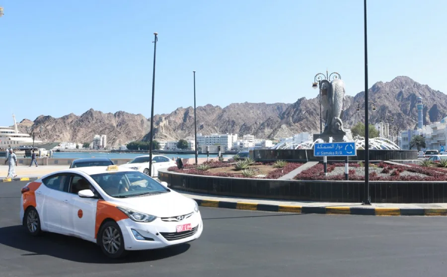 راهنمای سفر به مسقط؛ مرز بین سنت و مدرنیته در عمان 19 حمل و نقل در مسقط چطور است؟