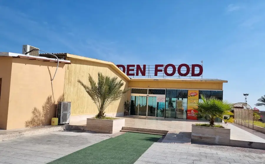 20 تا از بهترین رستوران های قشم؛ برای عاشقان غذاهای دریایی و محلی 21 رستوران گلدنفود قشم