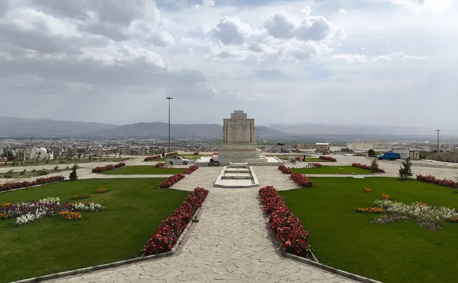 بناهای مختلف مینی ورلد ملایر