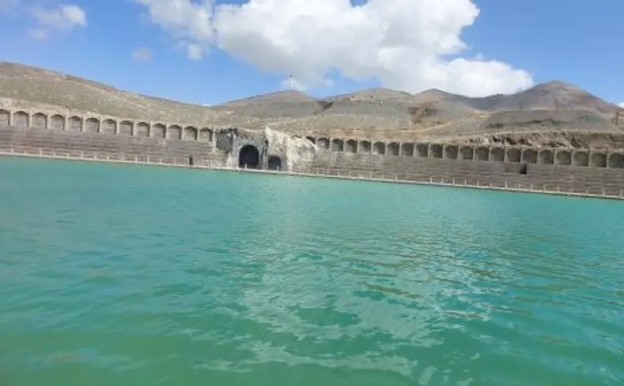 پارک و دریاچه کوهسار