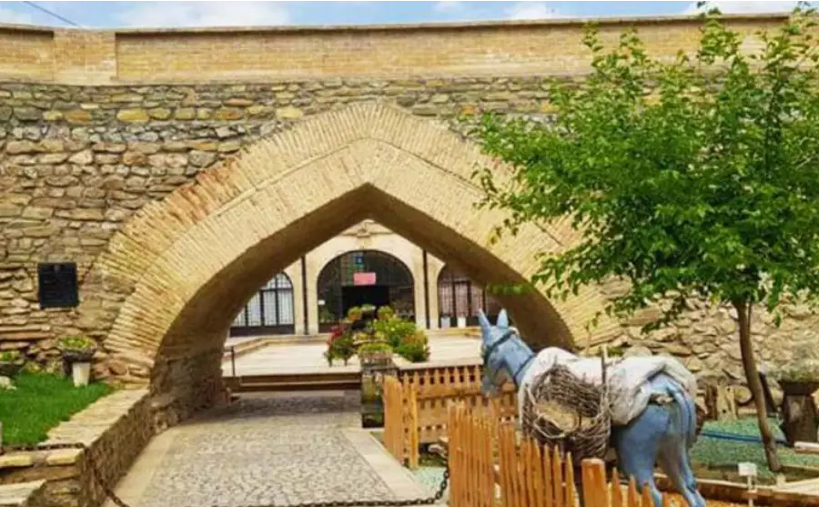 پل مصلی بروجن