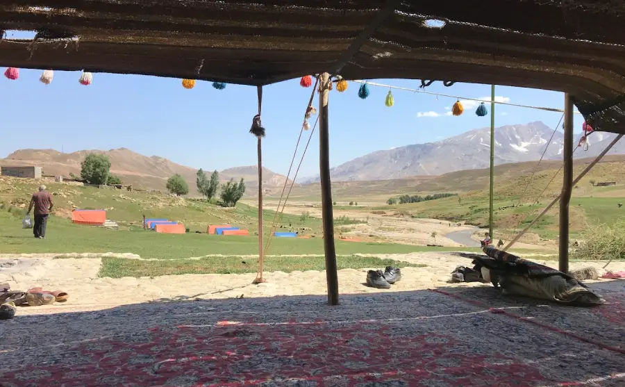 بهترین جاهای دیدنی چهار محال و بختیاری؛ بام سرسبز ایران 87 بازارچه عشایری کوهرنگ