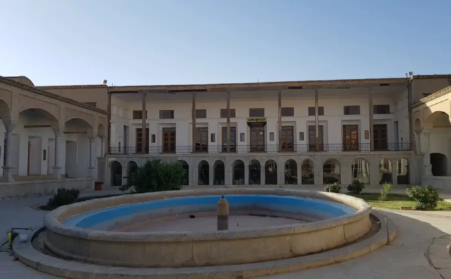 بهترین جاهای دیدنی چهار محال و بختیاری؛ بام سرسبز ایران 50 خانه تاریخی ستوده چالشتر