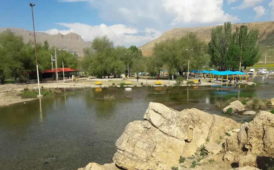 بهترین جاهای دیدنی چهار محال و بختیاری؛ بام سرسبز ایران 4 چشمه دیمه