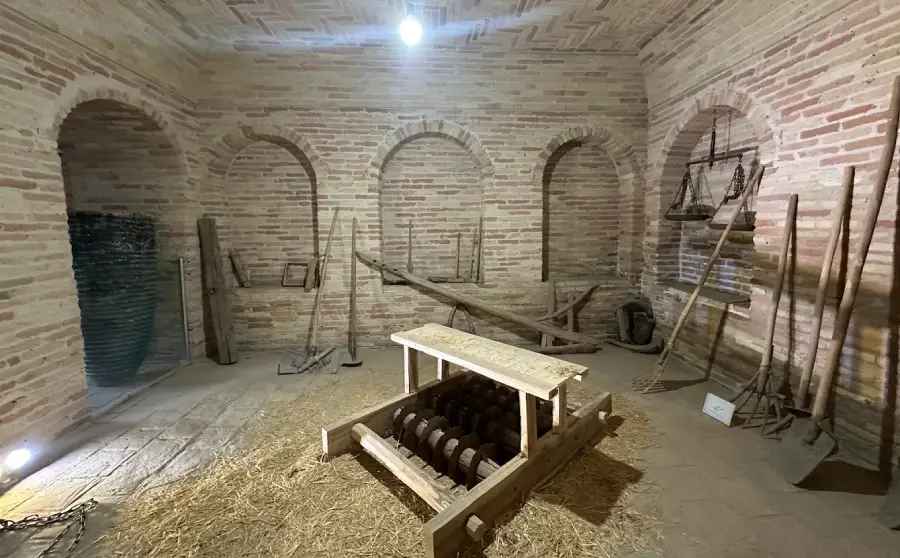 بهترین جاهای دیدنی چهار محال و بختیاری؛ بام سرسبز ایران 61 کاروانسرای چالشتر