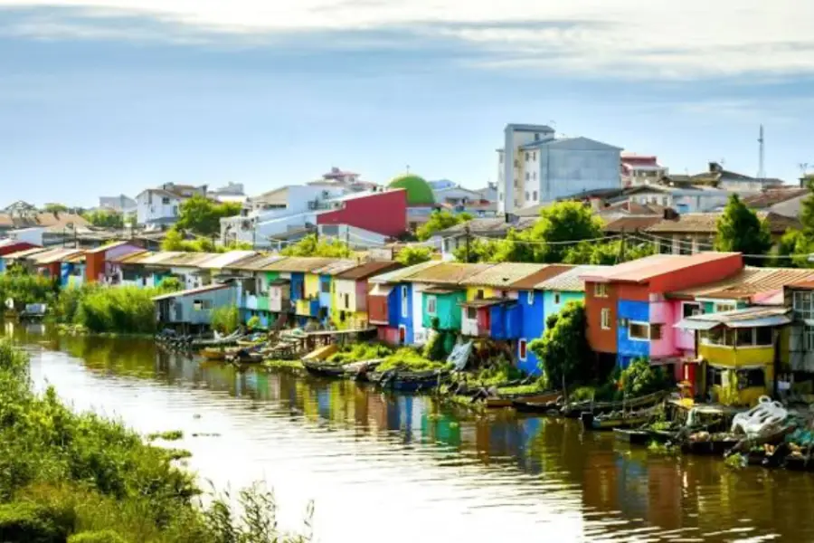 راهنمای سفر به بندر انزلی، هر آنچه باید قبل از سفر به بندر انزلی بدانید 1 راهنمای سفر به بندر انزلی