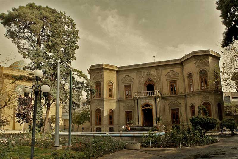 موزه آبگینه از فهرست موزه های تهران
