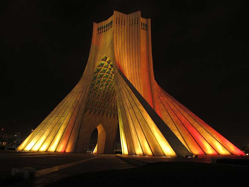 برج آزادی، جاهای دیدنی تهران