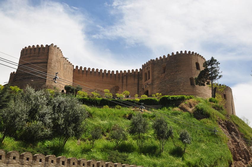 قلعه فلک الافلاک از دیدنی های لرستان در فهرست ایران گردی