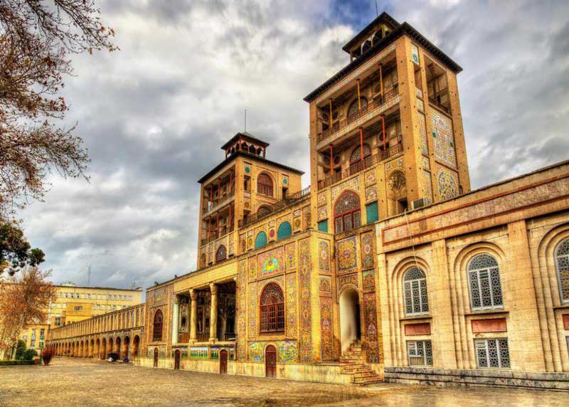 کاخ گلستان از فهرست موزه های تهران