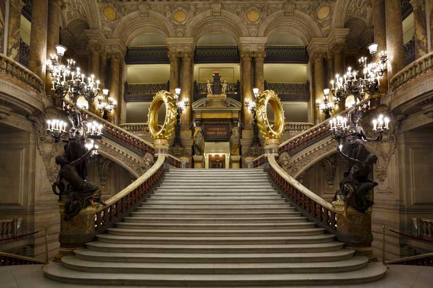 کاخ اپرا گارنیه راهنمای سفر به پاریس