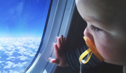 خرید بلیط هواپیما برای کودکان و نوزادان