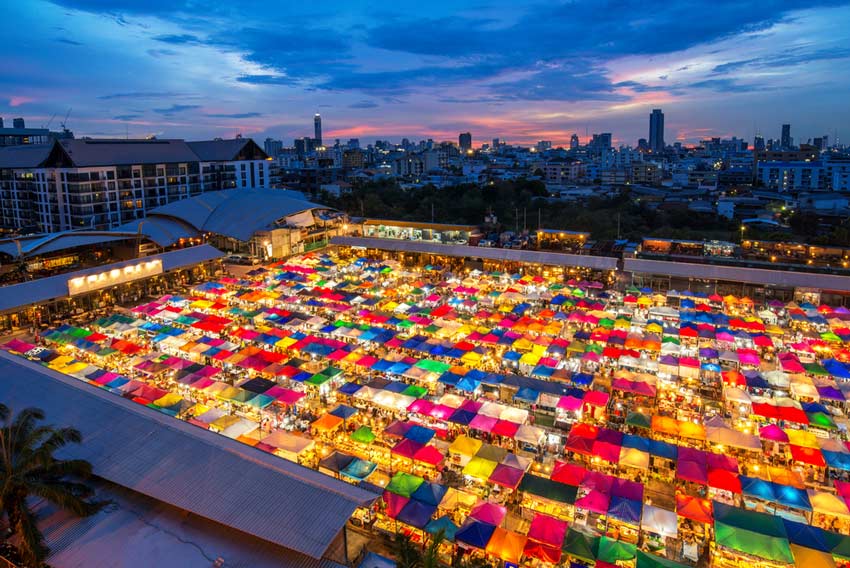 تفریحات شبانه بانکوک - بازار شبانه