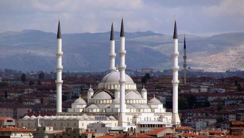 مسجد قوجاتپه آنتالیا