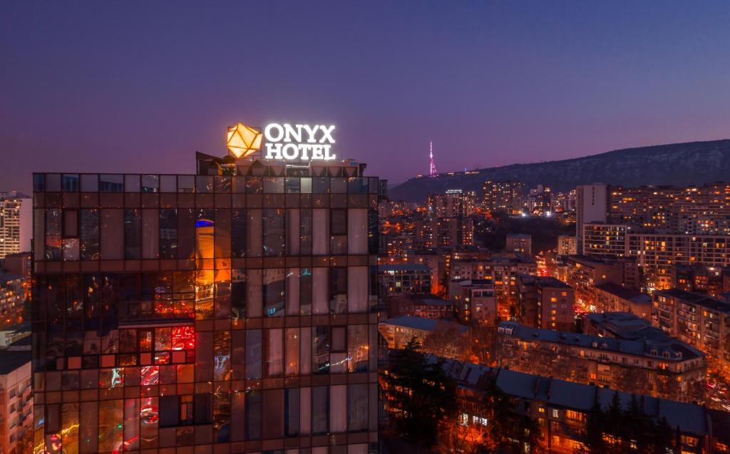 تصاویر Hotel Onyx Hotel