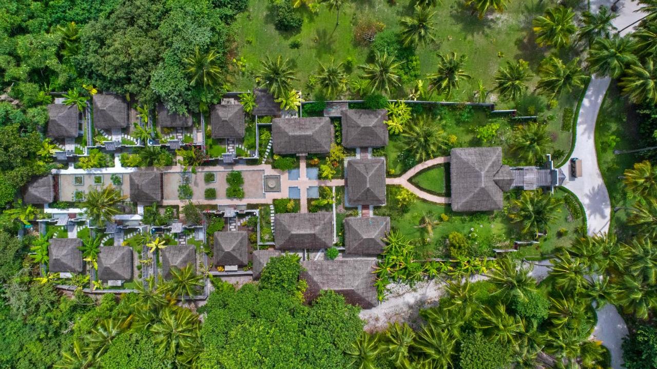 هتل فوراوری Furaveri