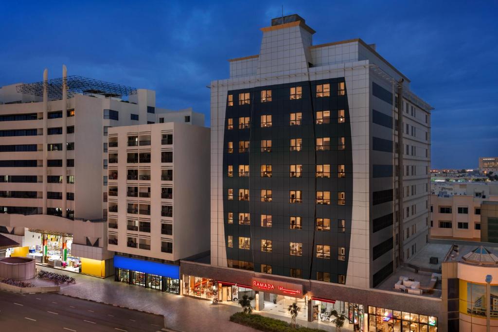 تصاویر Hotel Ramada by Wyndham Deira