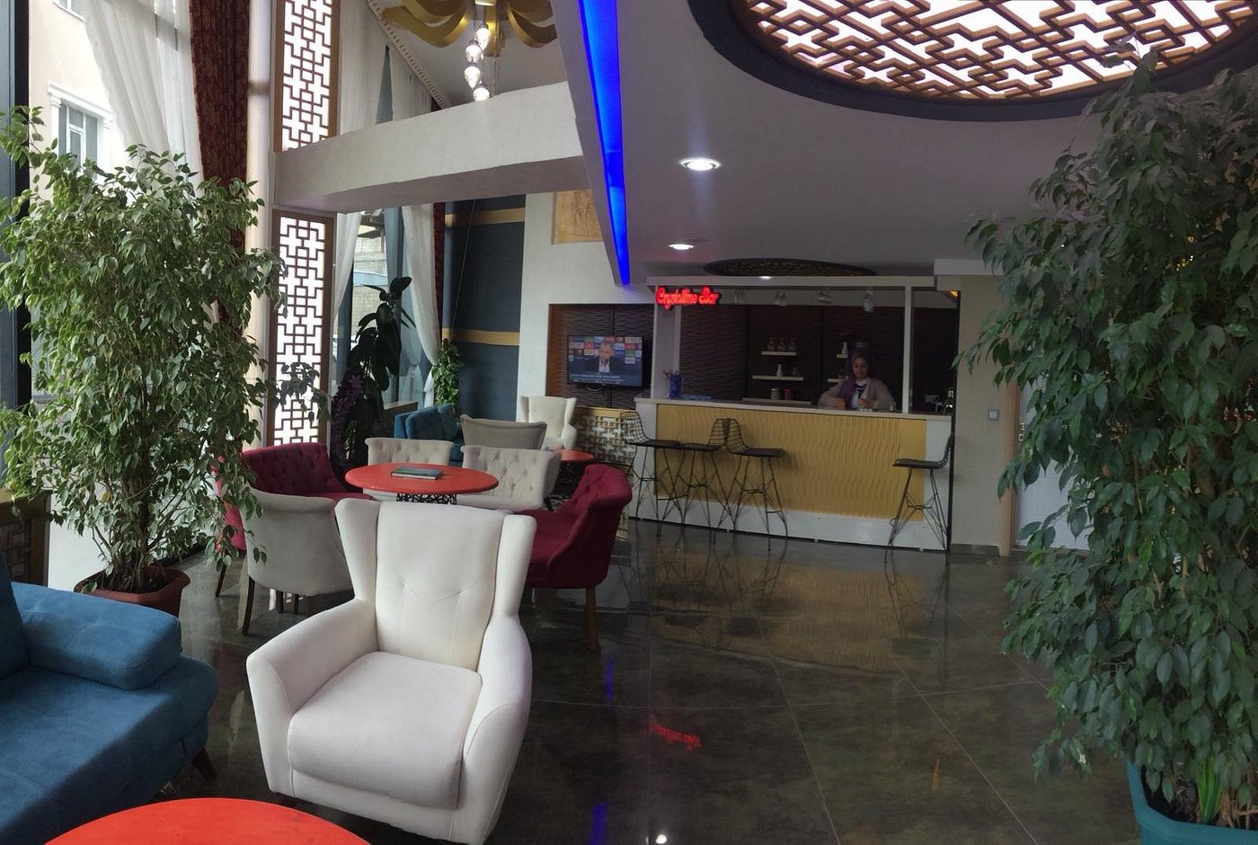 تصاویر Hotel Crystal Hotel