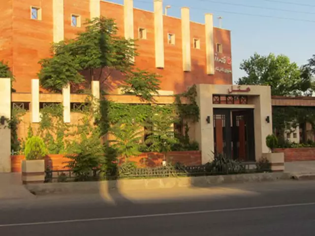 Alibaba https://cdn.alibaba.ir/ostorage/hotel-accommodation-images/670321c8359857c3c5f4a2de_image_996df3f1-d0cf-4f7c-a5d9-5336b62ab1eb.webp