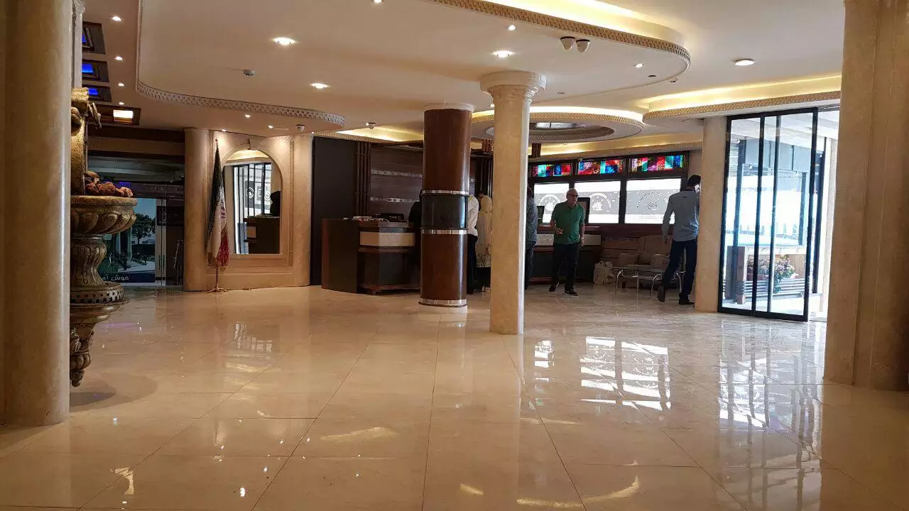 هتل صدرا شیراز